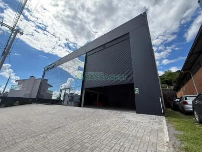 Galpão/Depósito/Armazém para alugar, 636m² no , Flores da Cunha