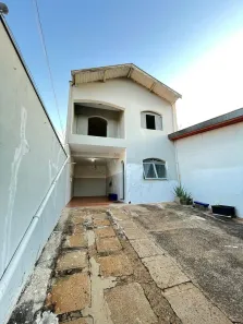 Casa com 4 Quartos para alugar, 300m² no CECAP, Piracicaba