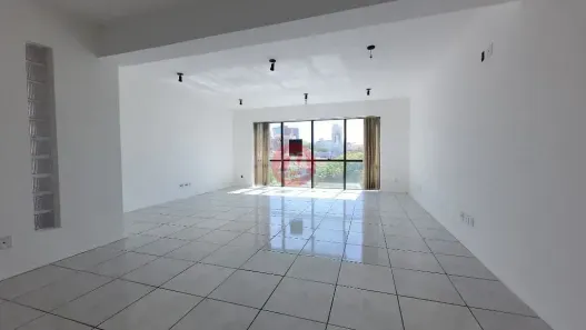 Sala Comercial para alugar, 74m² no Moinhos de Vento, Porto Alegre