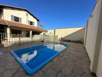 Casa com 4 Quartos à venda, 299m² no Olinda, Uberaba
