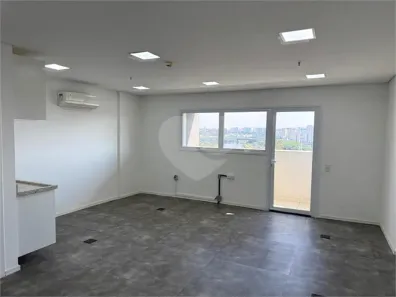 Sala Comercial à venda, 40m² no Santo Amaro, São Paulo