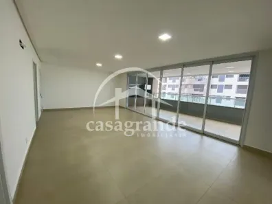 Apartamento com 4 Quartos para alugar, 198m² no Osvaldo Rezende, Uberlândia