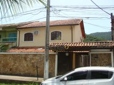 Casa com 3 Quartos à venda, 270m² no Maravista, Niterói