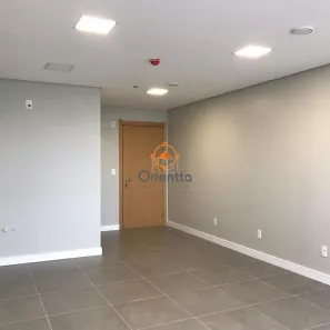 Sala Comercial à venda, 38m² no Santana, Porto Alegre