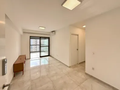 Apartamento com 2 Quartos para alugar, 70m² no Jardim das Acácias, São Paulo