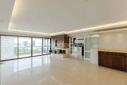 Apartamento com 3 Quartos para alugar, 207m² no Cristal, Porto Alegre