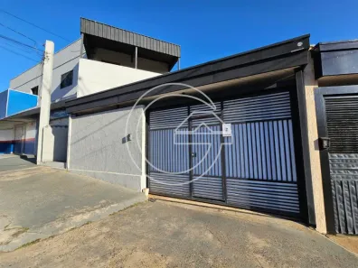 Casa com 3 Quartos para alugar, 10m² no Centro, Marília