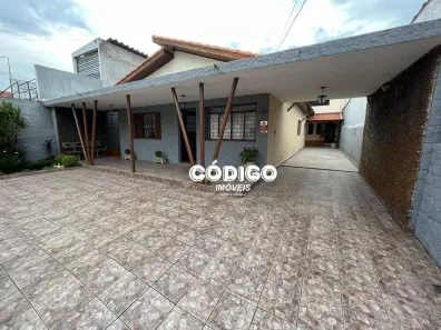 Casa com 3 Quartos para venda ou aluguel, 240m² no Vila Galvão, Guarulhos