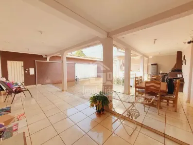 Casa com 3 Quartos à venda, 205m² no Sumarezinho, Ribeirão Preto