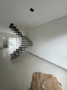 Casa com 2 Quartos à venda, 71m² no Jardim Iririú, Joinville