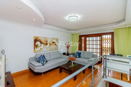 Casa com 2 Quartos à venda, 200m² no Santana, Porto Alegre