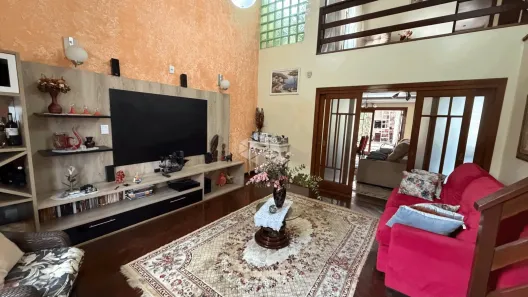 Casa com 3 Quartos à venda, 242m² no Centro, Canoas