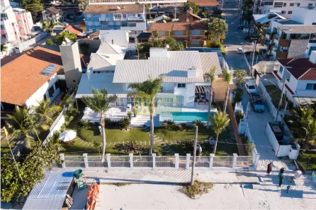 Casa com 6 Quartos para alugar, 805m² no Centro, Bombinhas