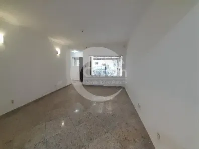 Sobrado com 2 Quartos à venda, 131m² no Vila Cláudia, São Paulo