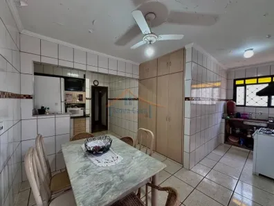 Casa com 3 Quartos à venda, 189m² no Jardim Interlagos, Ribeirão Preto