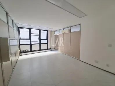 Sala Comercial à venda, 140m² no Santa Efigênia, Belo Horizonte