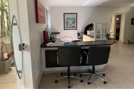 Prédio Comercial com 1 Quarto para alugar, 261m² no Indianópolis, São Paulo