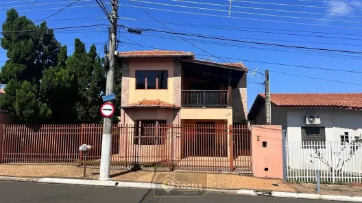 Casa com 3 Quartos à venda, 265m² no Morada das Flores, Holambra