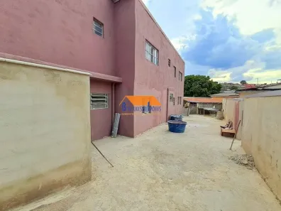 Casa com 8 Quartos à venda, 800m² no Cachoeirinha, Belo Horizonte