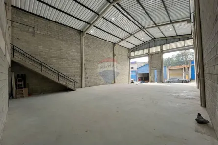 Galpão/Depósito/Armazém para alugar, 320m² no Vila Carlina, Mauá