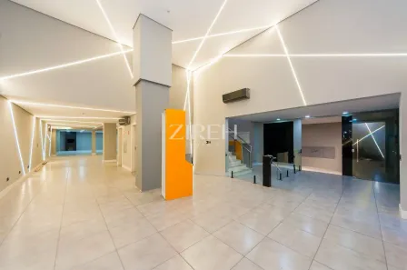 Prédio Comercial para alugar, 1890m² no Centro, Curitiba