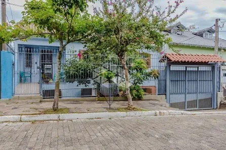 Casa com 4 Quartos à venda, 244m² no Vila Nova, Porto Alegre