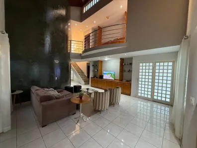 Sobrado com 5 Quartos à venda, 309m² no Jardim Califórnia, Cuiabá