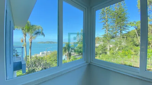 Casa de Condomínio com 3 Quartos à venda, 337m² no Centro, Bombinhas
