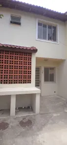 Casa de Condomínio com 2 Quartos para alugar, 57m² no Campo Alegre, Nova Iguaçu