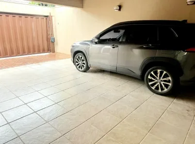 Casa com 4 Quartos à venda, 280m² no Segismundo Pereira, Uberlândia