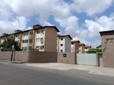 Apartamento com 2 Quartos para alugar, 50m² no Vila Peri, Fortaleza