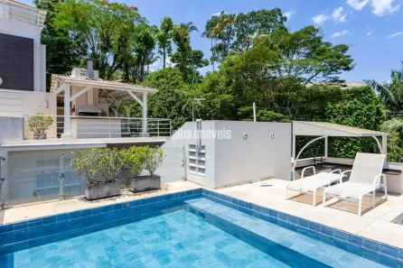 Casa de Condomínio com 3 Quartos para alugar, 586m² no Morumbi, São Paulo