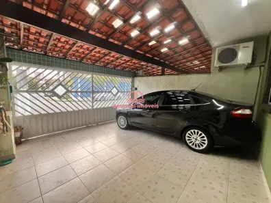 Sobrado com 3 Quartos à venda, 132m² no Maracanã, Praia Grande