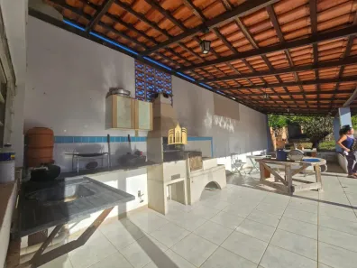 Fazenda/Sítio com 4 Quartos à venda, 250m² no Floresta Encantada, Esmeraldas