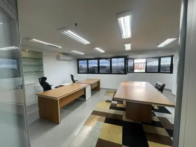Sala Comercial para alugar, 131m² no Rudge Ramos, São Bernardo do Campo