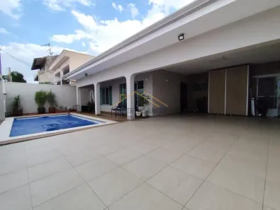 Casa com 3 Quartos à venda, 243m² no Parque Novo Mundo, Americana