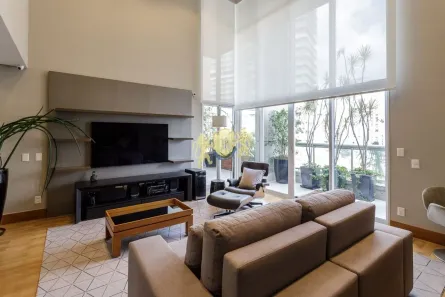Apartamento com 2 Quartos para alugar, 134m² no Vila Nova Conceição, São Paulo