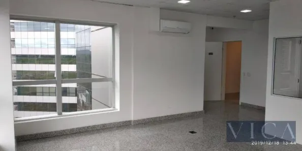 Sala Comercial à venda, 46m² no Green Valley Alphaville, Barueri