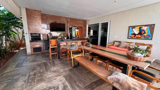 Casa de Condomínio com 3 Quartos à venda, 223m² no Residencial Goiânia Golfe Clube, Goiânia