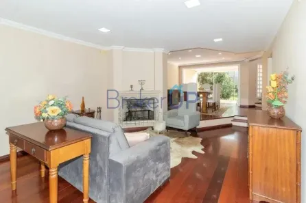 Casa com 4 Quartos para venda ou aluguel, 350m² no Santo Antônio, Porto Alegre