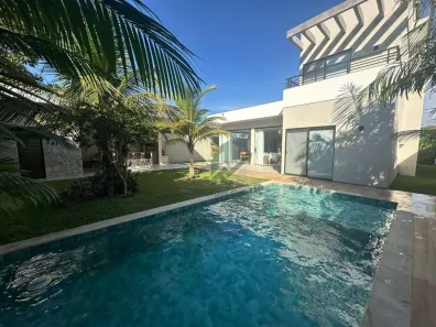 Casa de Condomínio com 4 Quartos à venda, 235m² no Caravelas, Armação dos Búzios