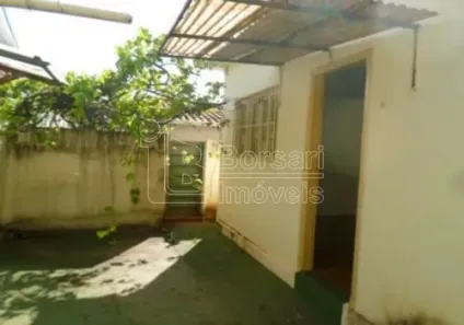 Casa com 2 Quartos para alugar, 50m² no Centro, Araraquara