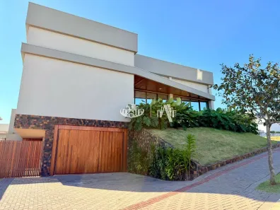 Casa de Condomínio com 3 Quartos à venda, 207m² no Gleba Simon Frazer, Londrina