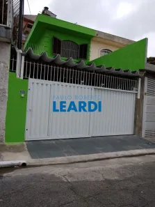 Casa com 2 Quartos à venda, 193m² no Jardim Itacolomi, São Paulo