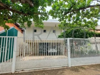 Sobrado com 4 Quartos à venda, 264m² no Jardim Nossa Senhora Auxiliadora, Campinas