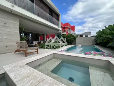 Sobrado com 5 Quartos à venda, 340m² no Costa Nova, Caraguatatuba