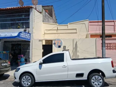 Casa com 3 Quartos para alugar, 75m² no Joaquim Távora, Fortaleza