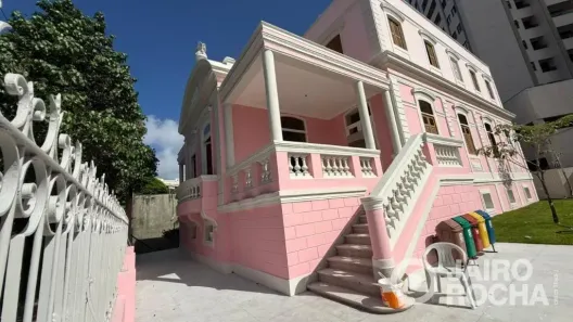 Casa com 5 Quartos à venda, 700m² no Boa Vista, Recife