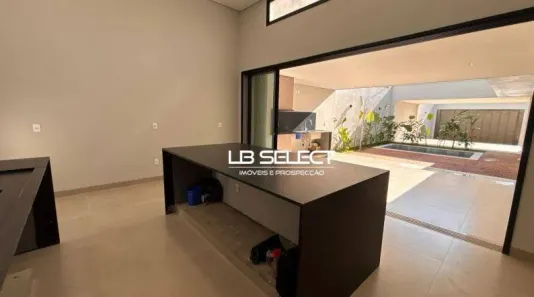 Casa com 3 Quartos à venda, 222m² no Jardim Karaíba, Uberlândia
