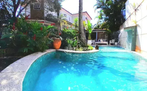 Casa com 3 Quartos à venda, 246m² no Maravista, Niterói